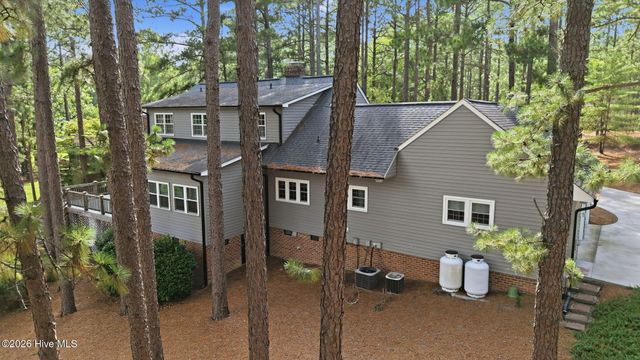 116 Oxford Court, West End, NC 27376