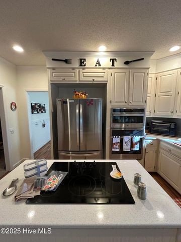 116 Oxford Court, West End, NC 27376