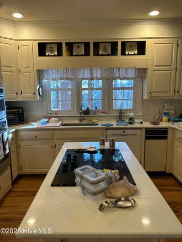 116 Oxford Court, West End, NC 27376