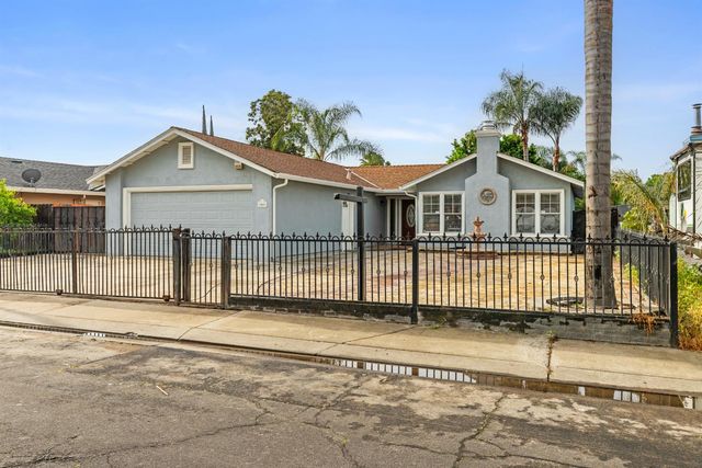 3020 Trudi Way, Modesto, CA 95354