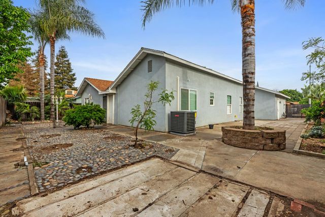 3020 Trudi Way, Modesto, CA 95354