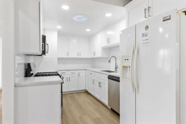 3020 Trudi Way, Modesto, CA 95354