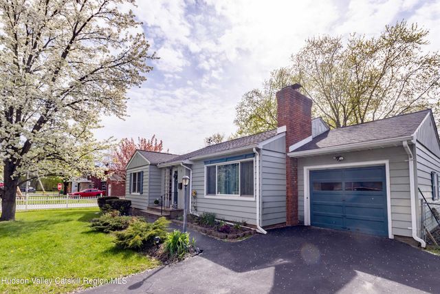 5 Simmons Drive, Saugerties, NY 12477
