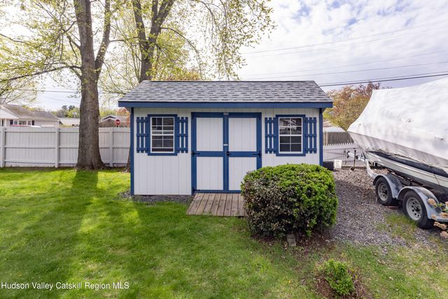 5 Simmons Drive, Saugerties, NY 12477