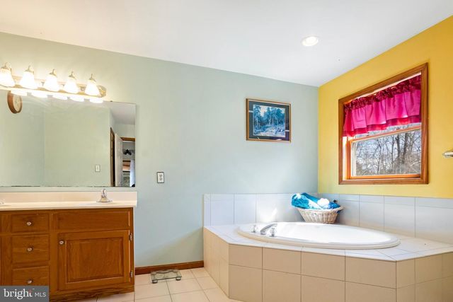 4 DONNY BROOK WAY, Collegeville, PA 19426