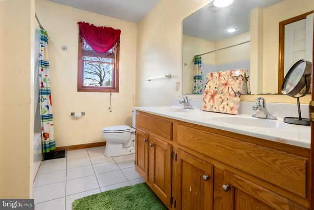 4 DONNY BROOK WAY, Collegeville, PA 19426