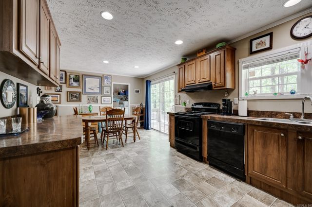 235 W Lewisburg Road, Vilonia, AR 72173