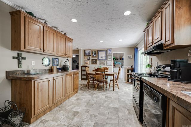 235 W Lewisburg Road, Vilonia, AR 72173