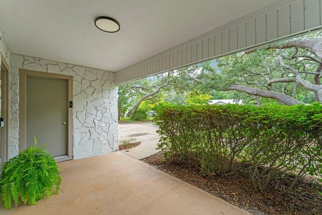 606 E Greenwood Cove, Niceville, FL 32578