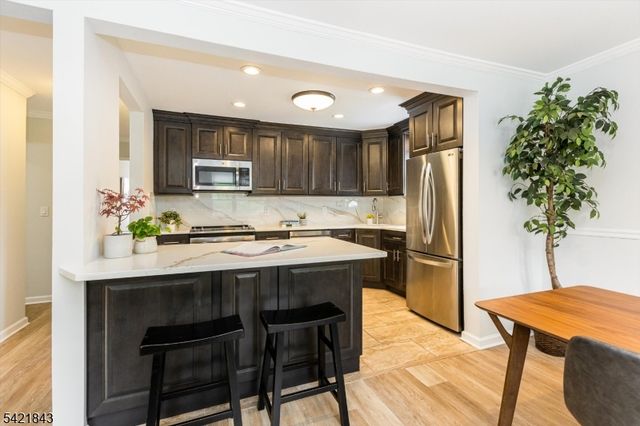 7 Van Vleck St 9, Montclair Twp., NJ 07042