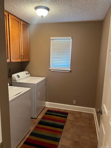 4202 Hilton Head, San Antonio, TX 78217