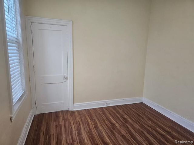 4221 Moran, Detroit, MI 48207