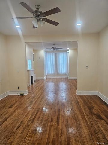 4221 Moran, Detroit, MI 48207
