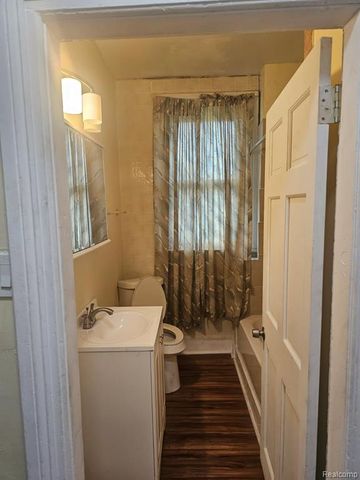 4221 Moran, Detroit, MI 48207