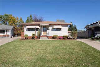 4325 Moonglow Lane, Cleveland, OH 44109