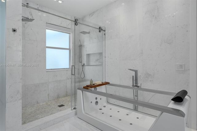 229 Golden Beach Dr, Golden Beach, FL 33160