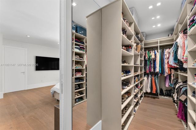 229 Golden Beach Dr, Golden Beach, FL 33160