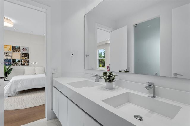 229 Golden Beach Dr, Golden Beach, FL 33160