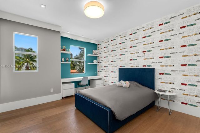 229 Golden Beach Dr, Golden Beach, FL 33160