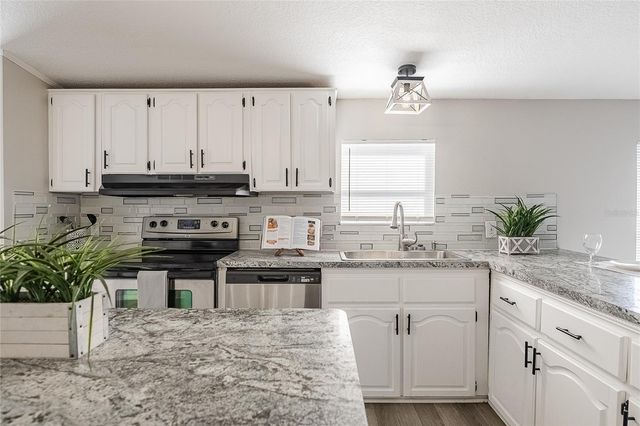 952 SADDLEWOOD BOULEVARD, Lakeland, FL 33809