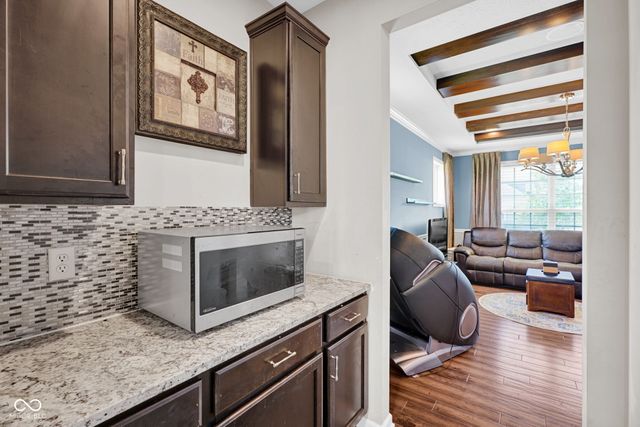 6998 Stoney Ridge Drive, Columbus, IN 47201