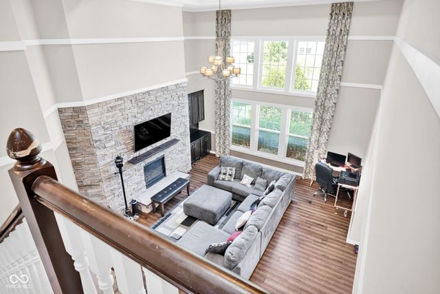 6998 Stoney Ridge Drive, Columbus, IN 47201