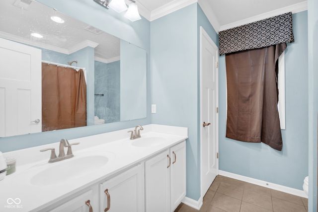 6998 Stoney Ridge Drive, Columbus, IN 47201
