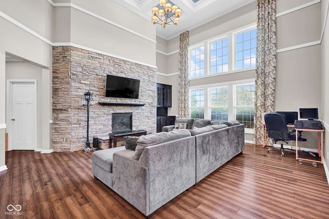 6998 Stoney Ridge Drive, Columbus, IN 47201