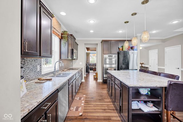 6998 Stoney Ridge Drive, Columbus, IN 47201