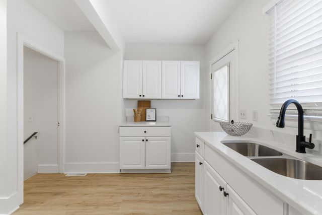 3835 Bryant Avenue N, Minneapolis, MN 55412