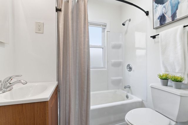 3835 Bryant Avenue N, Minneapolis, MN 55412