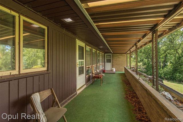 6455 Norham Road, Bloomfield Hills, MI 48301