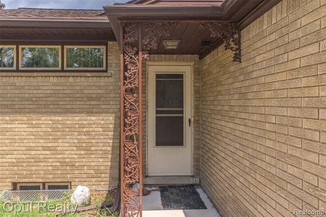 6455 Norham Road, Bloomfield Hills, MI 48301