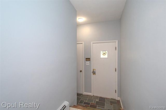6455 Norham Road, Bloomfield Hills, MI 48301