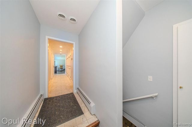 6455 Norham Road, Bloomfield Hills, MI 48301
