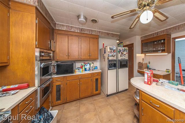 6455 Norham Road, Bloomfield Hills, MI 48301