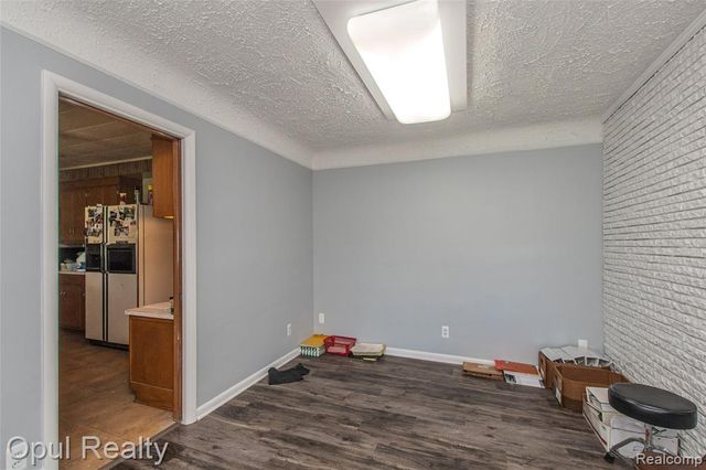 6455 Norham Road, Bloomfield Hills, MI 48301