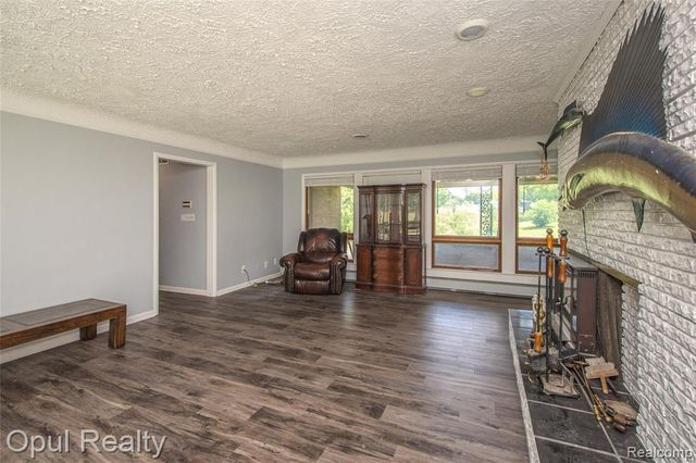 6455 Norham Road, Bloomfield Hills, MI 48301