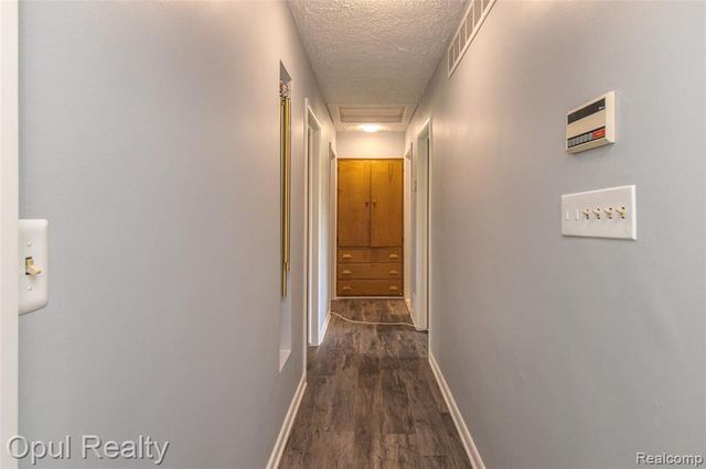 6455 Norham Road, Bloomfield Hills, MI 48301