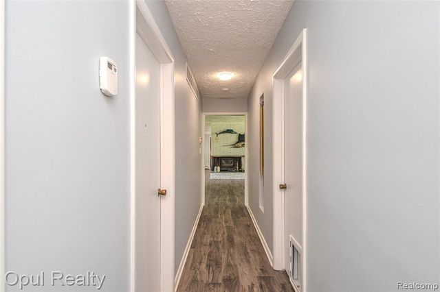 6455 Norham Road, Bloomfield Hills, MI 48301