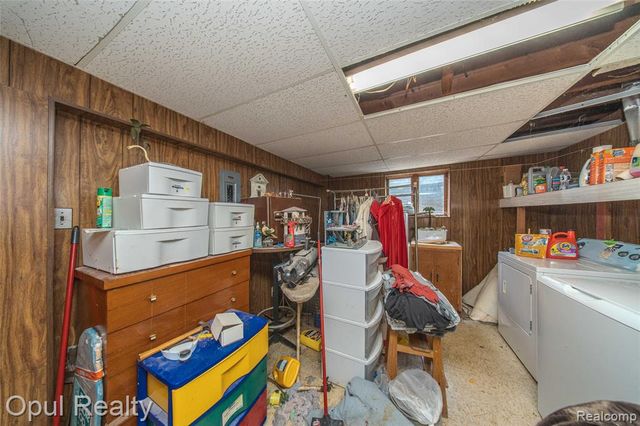 6455 Norham Road, Bloomfield Hills, MI 48301