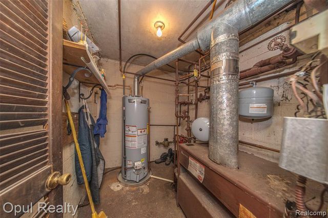 6455 Norham Road, Bloomfield Hills, MI 48301