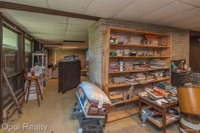 6455 Norham Road, Bloomfield Hills, MI 48301