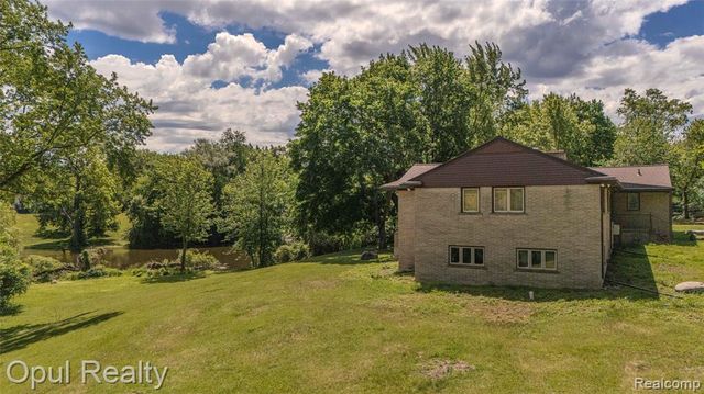 6455 Norham Road, Bloomfield Hills, MI 48301