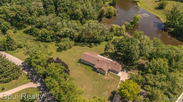 6455 Norham Road, Bloomfield Hills, MI 48301