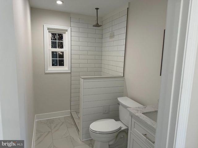 317 WALNUT HILL LN, Havertown, PA 19083