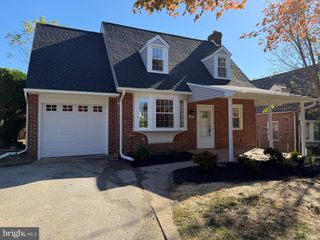 317 WALNUT HILL LN, Havertown, PA 19083