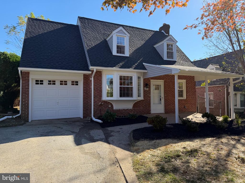 317 WALNUT HILL LN, Havertown, PA 19083