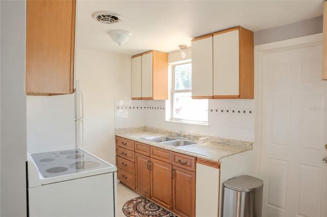 636 DOGWOOD COURT, Dunedin, FL 34698