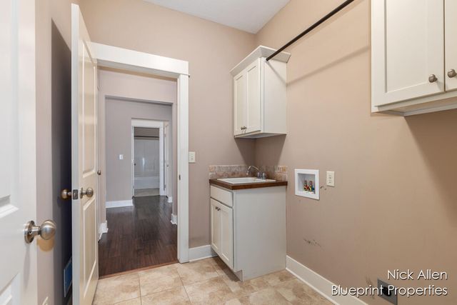 3792 Preserve Drive, Belmont, MI 49306